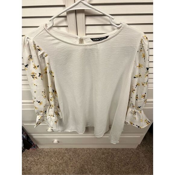 New white blouse with floral Print puff Sleeve Top - Picture 1 of 10
